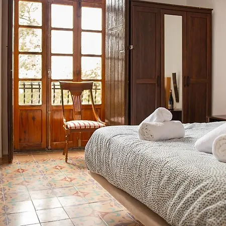 Bodega Vera De Estenas ホテル *