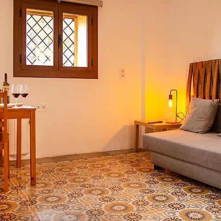 Bodega Vera De Estenas Hotel *