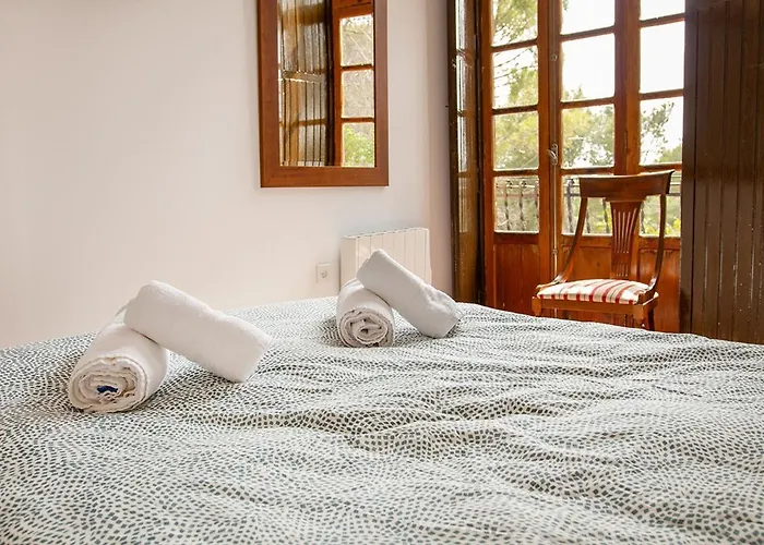 Bodega Vera De Estenas Hotel *